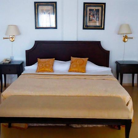 Ada Beach Hotel Karavas  Екстериор снимка