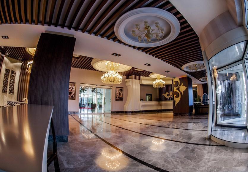Ada Beach Hotel Karavas  Екстериор снимка