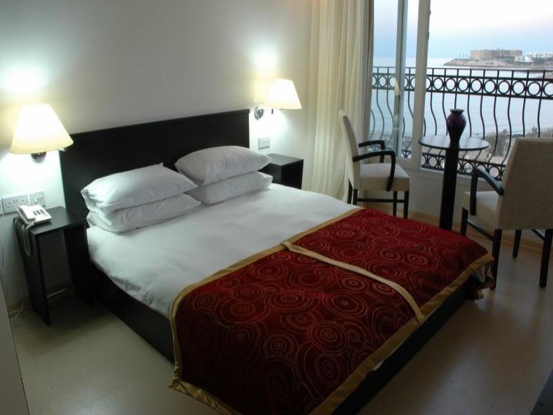 Ada Beach Hotel Karavas  Екстериор снимка