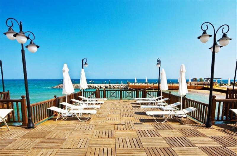 Ada Beach Hotel Karavas  Екстериор снимка