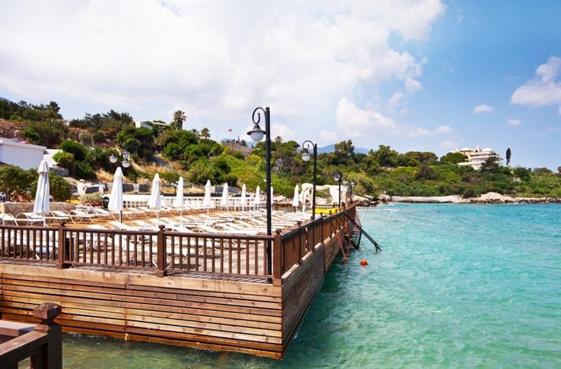 Ada Beach Hotel Karavas  Екстериор снимка